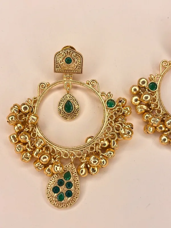 Gold-Plated_Green_Kundan_Ghungroo_Statement_Earrings