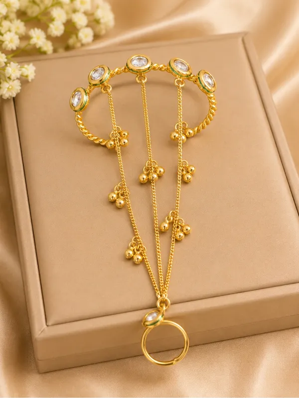 Gold-Plated_Kundan_Studded_Ghungroo_Hath_Phool_Kashmiri_Ring_Bracelet_Set