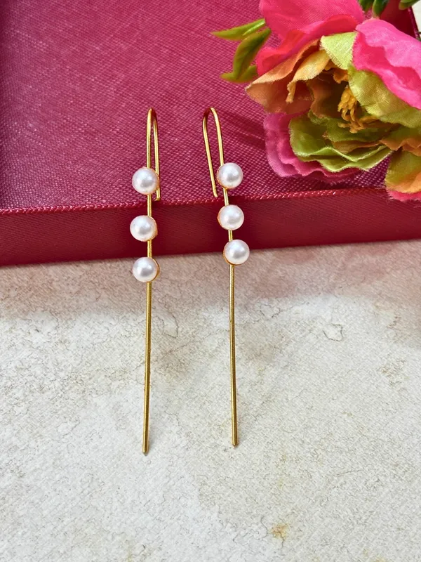 Gold-Plated_Classic_Pearl_Ear_Cuff_Bugadi_Earrings