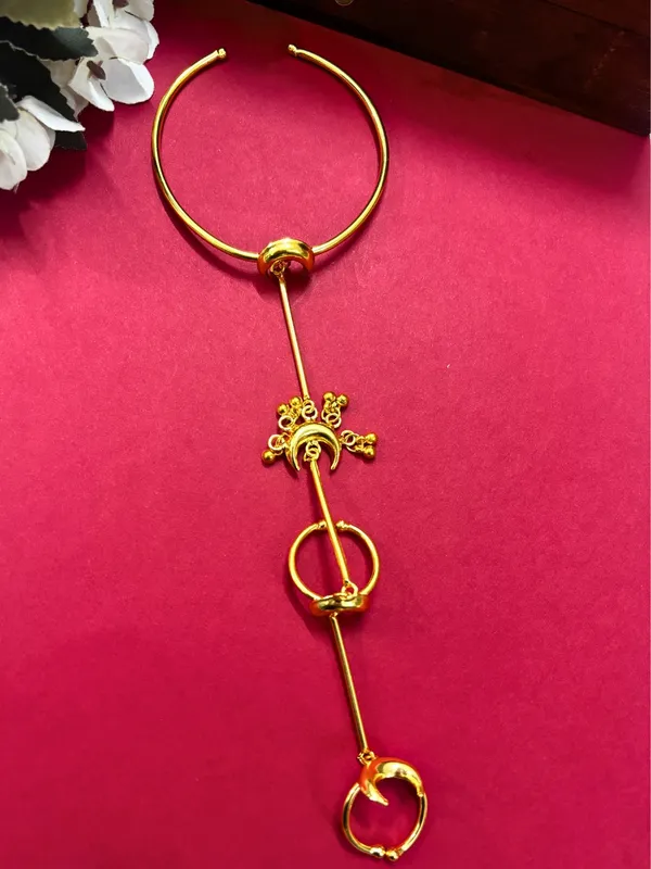 Gold-Plated_Double_Ring_Bracelet_With_Hathphool_(One_Hand_Only)