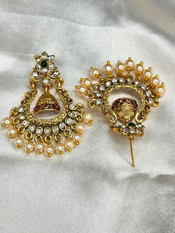 Gold-Plated_Kundan_Stone-Studded_Peacock_&_Jhumka_Pendant_Necklace_Jewellery_Set