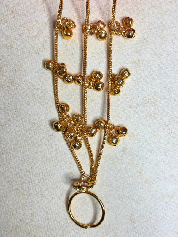 Gold-Plated_Kundan_Studded_Ghungroo_Hath_Phool_Kashmiri_Ring_Bracelet_Set