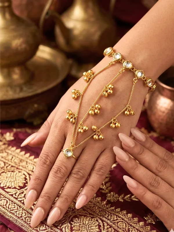 Gold-Plated_Kundan_Studded_Ghungroo_Hath_Phool_Kashmiri_Ring_Bracelet_Set