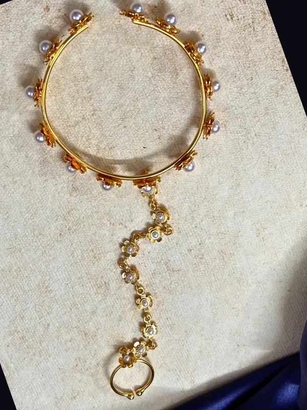 Gold-Plated_Pearl_Flower_Ring_Bracelet_With_Hathphool_(One_Hand_Only)