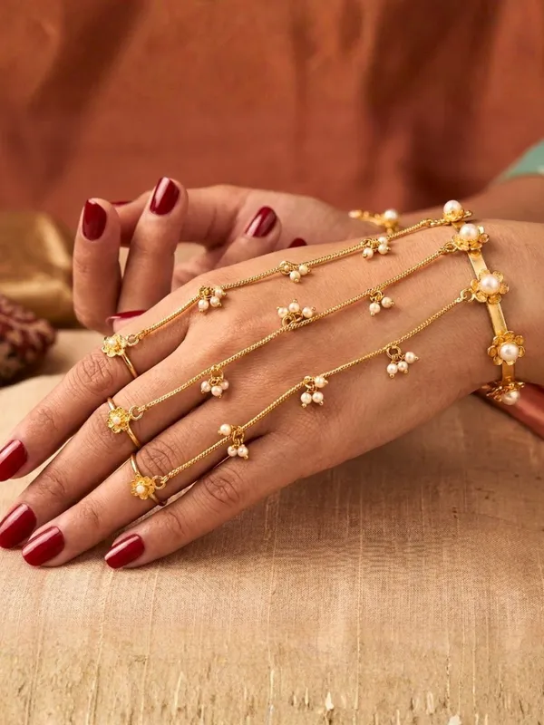 Gold-Plated_Pearls_Studded_Ghungroo_Hath_Phool_Kashmiri_Ring_Bracelet_Set