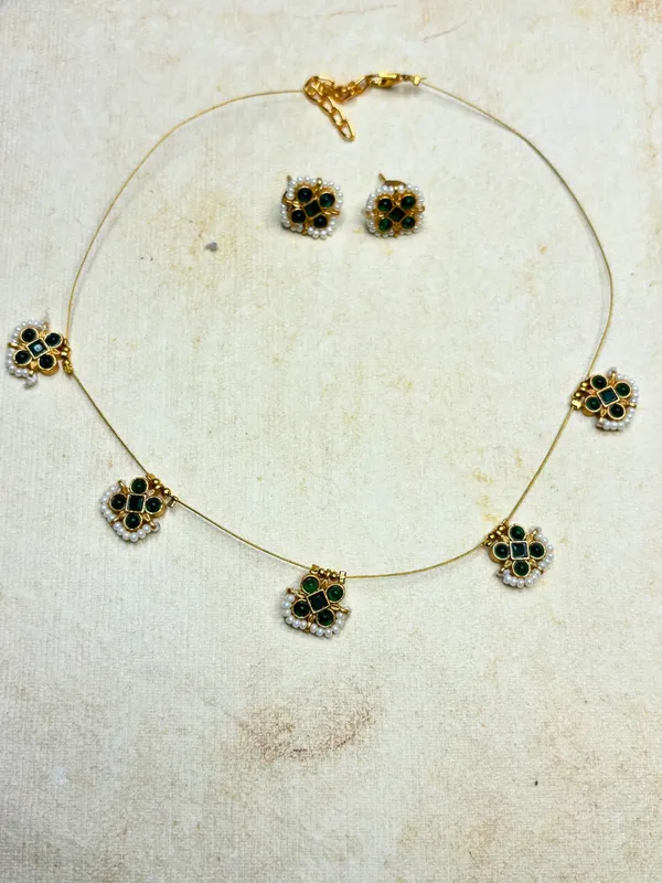 Gold-Plated_Pink_Stone_&_Pearl_Embellished_Minimal_Choker_Necklace_Jewellery_Set