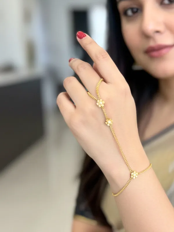 Gold-Plated_Ring_Bracelet_With_Hathphool_(One_Hand_Only)