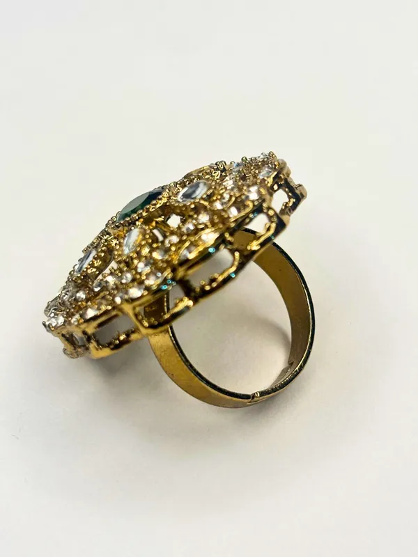 Gold-Plated_Stone_Kundan_Floral_Statement_Ring