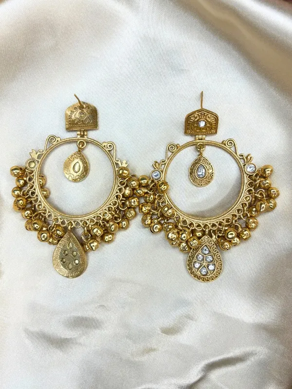 Gold-Plated_White_Kundan_Ghungroo_Statement_Earrings