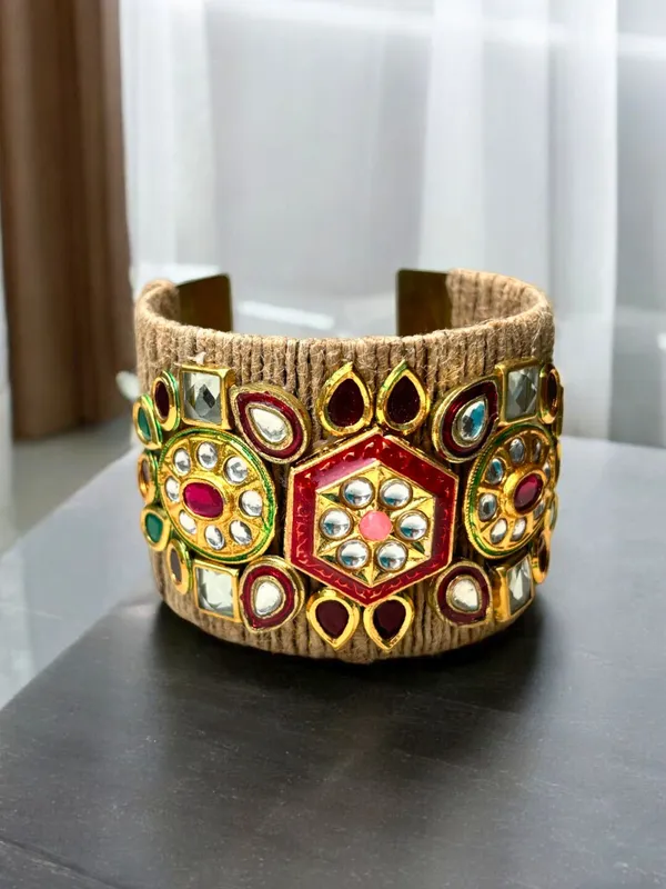 Golden_,Green_And_Red_Kundan_Adjustable_Jute_Bracelet