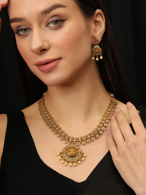 Golden_Temple_Necklace_Set