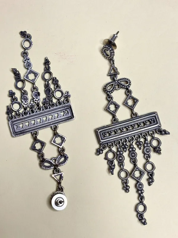 Oxidised_Silver-Plated_Geometric_Contemporary_Drop_Earrings