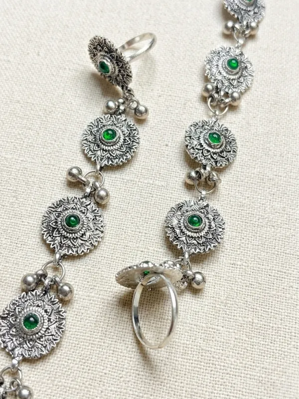 Women_Oxidised_Silver-Plated_Pink_Kundan_Stone-Studded_Anklet_With_Toe_Ring