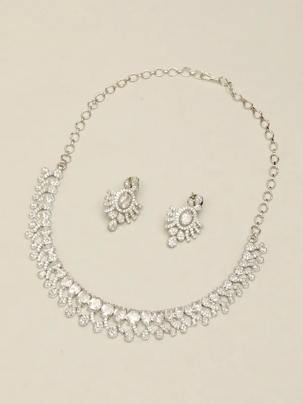 Rhodium-Plated_White_Ad_&_Cubic_Zirconia_Studded_Necklace_Jewellery_Set