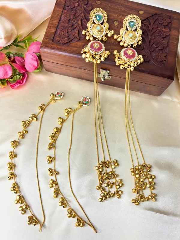Set_Of_2_Gold-Plated_Peacock_Shaped_Kundan_&_Ghungroo_Studded_Kashmiri_Drop_Earrings