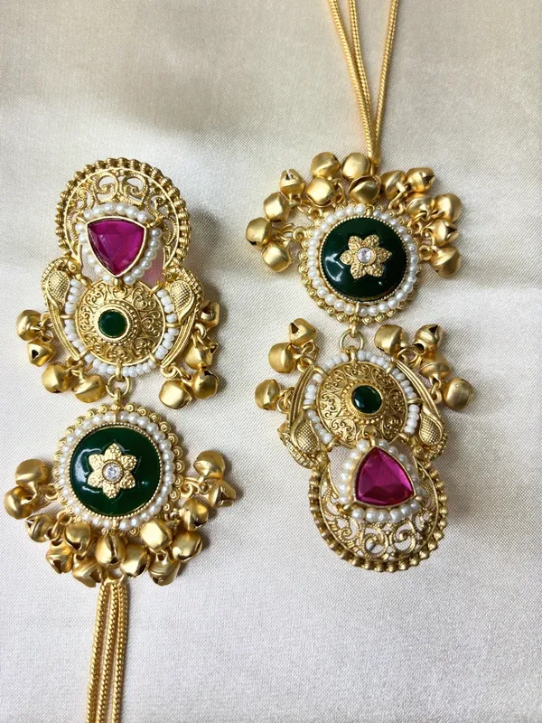 Set_Of_2_Gold-Plated_Peacock_Shaped_Kundan_&_Ghungroo_Studded_Kashmiri_Drop_Earrings