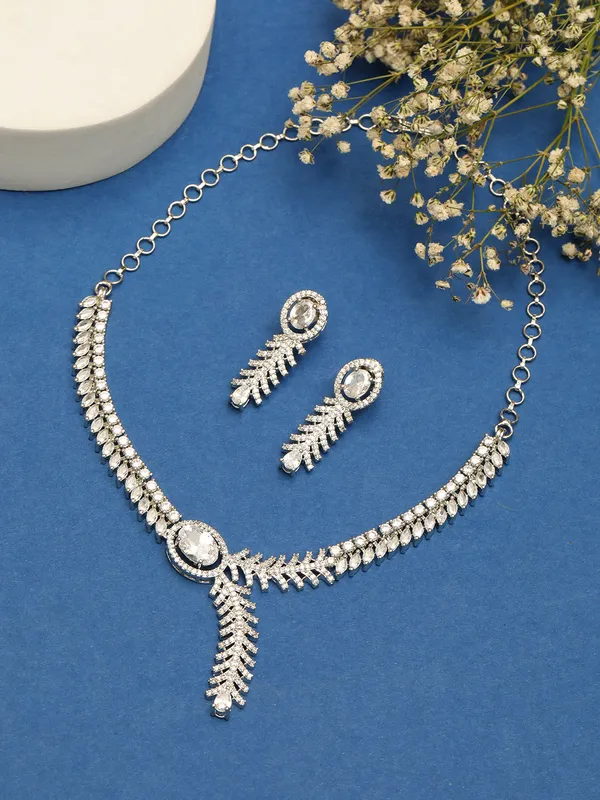Silver_Plated_Ad_&_Cubic_Zirconia_Studded_Premium_Necklace_Jewellery_Set