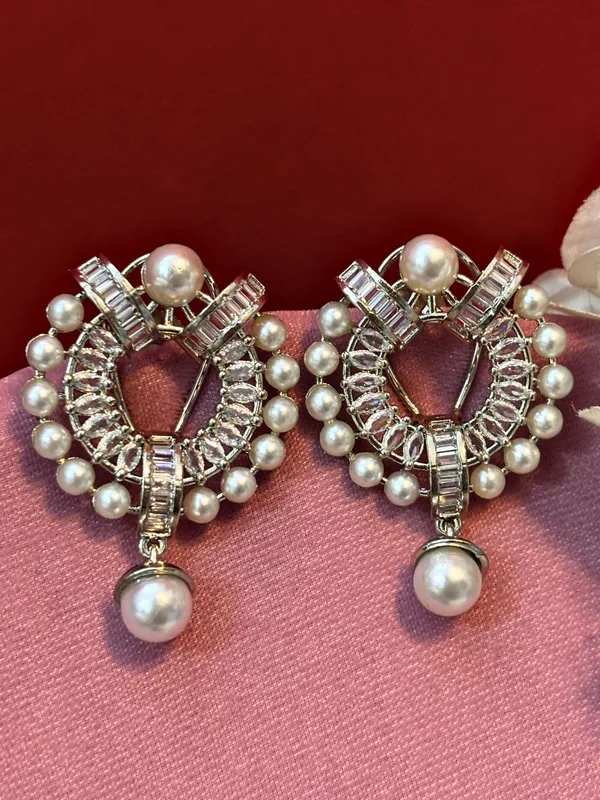 Silver_Plated_Oversized_Ad_&_White_Pearl_Drop_Earrings