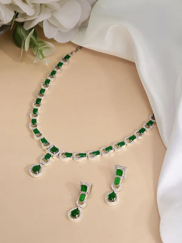 Silver-Plated_American_Diamond-Studded_Jewellery_Set