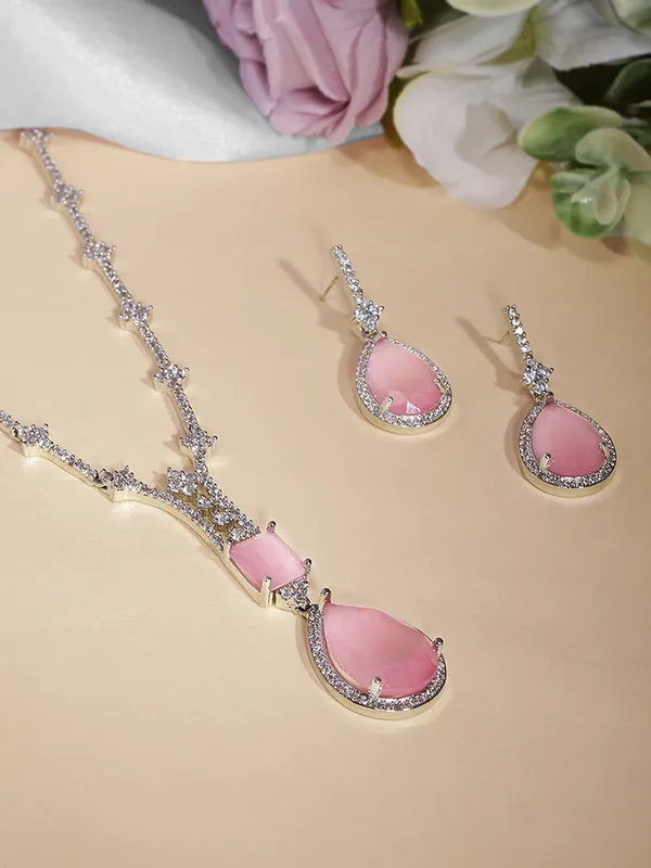 Ad_&_Cubic_Zirconia_Studded_Teardrop_Jewellery_Set