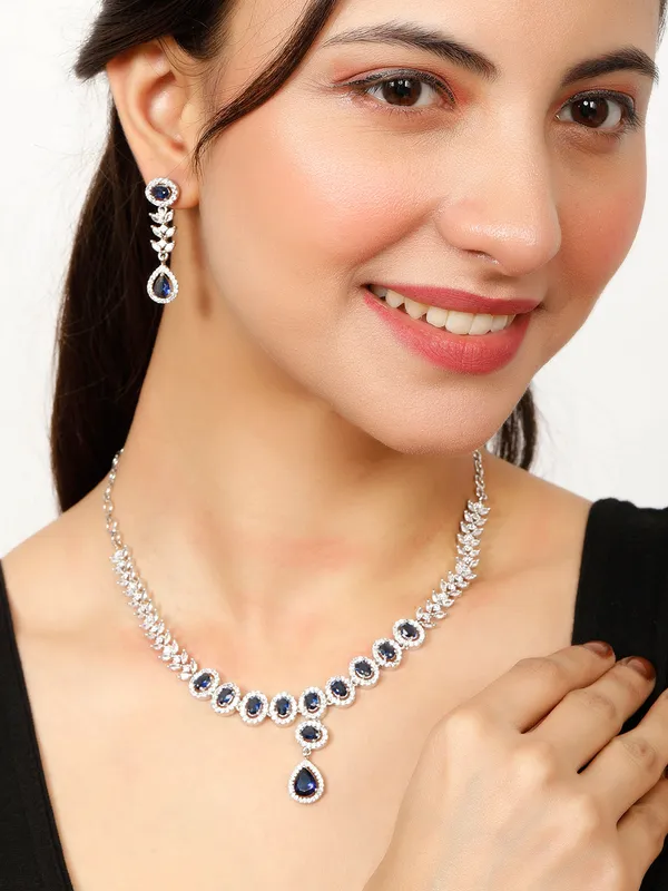 Blue_Emerald_Ad_Studded_Handcrafted_Jewellery_Set