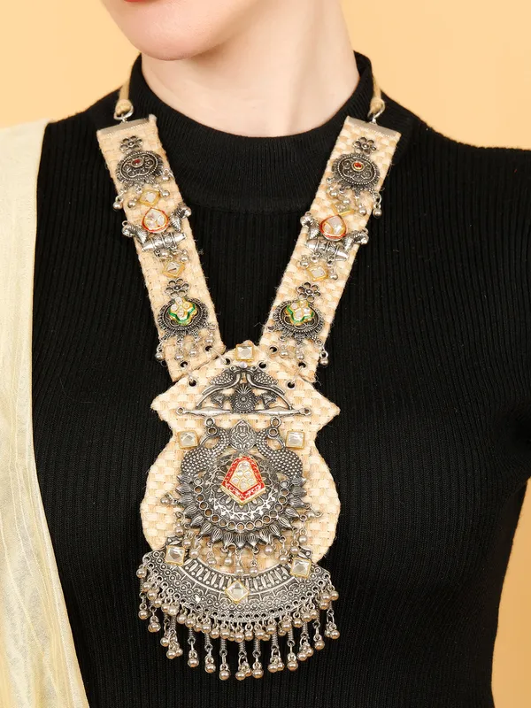 German_Silver_Brass-Plated_Oxidised_Jute_Necklace