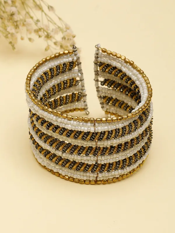 Gold-Plated_Beaded_Afghan_Layered_Necklace_With_Bracelet
