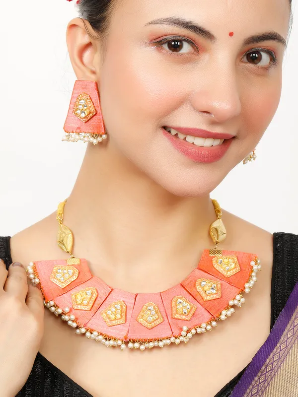 Gold_Plated_&_Peach_Pearl_Beaded_Jewellery_Set