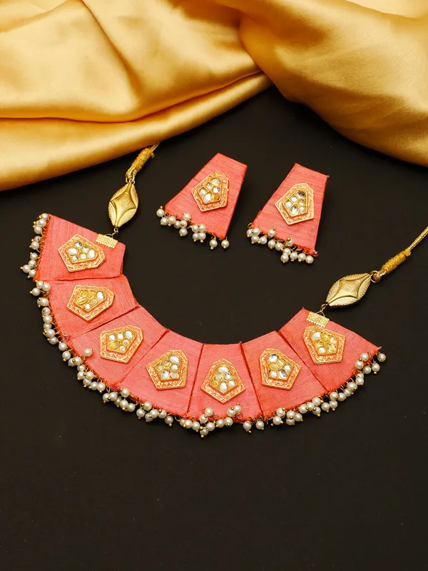 Gold_Plated_&_Peach_Pearl_Beaded_Jewellery_Set
