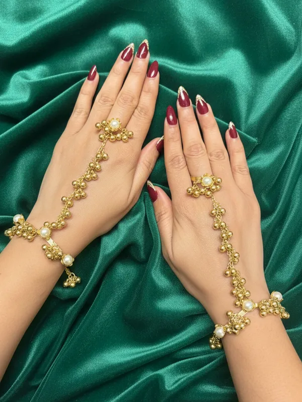 Gold-Plated_Pearl_Ring_Bracelet_With_Hathphool