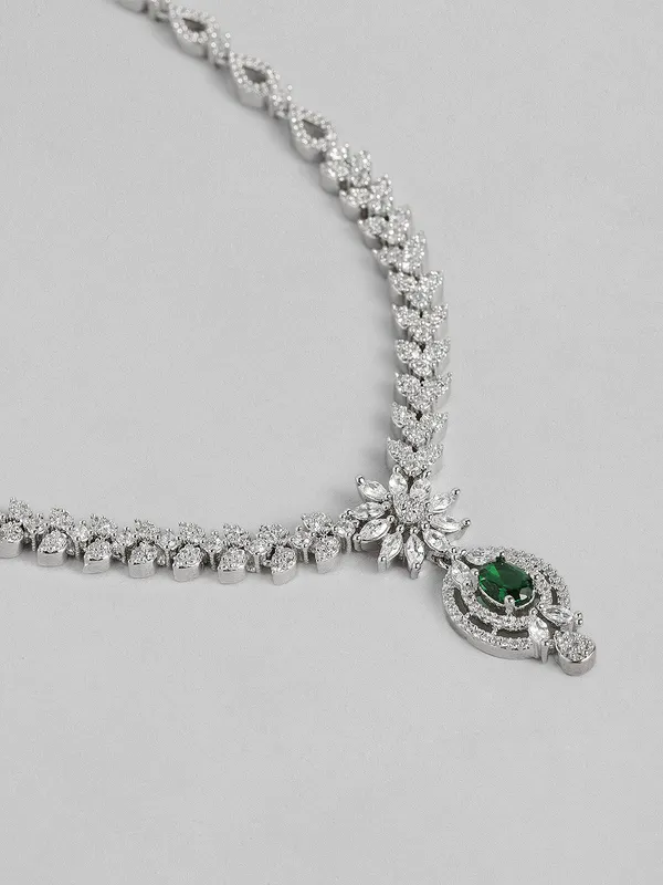 Green_Emerald_Ad_Studded_Handcrafted_Jewellery_Set