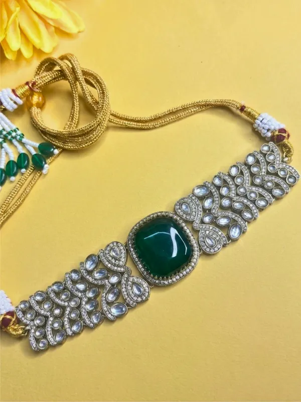 Green_Kundan-Studded_Cubic_Zirconia_Golden_Necklace_Set