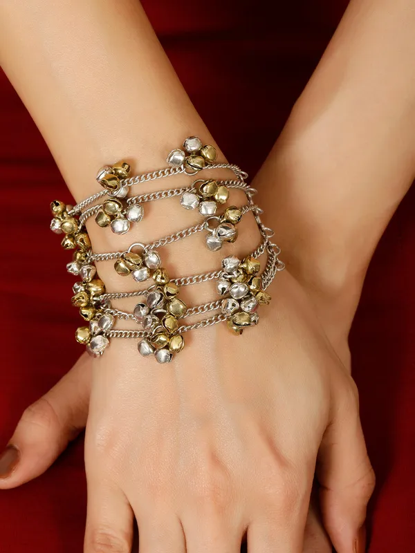 Oxidised_Dual_Tone_Multi-Layered_Chain_Bracelet_With_Ghungroo