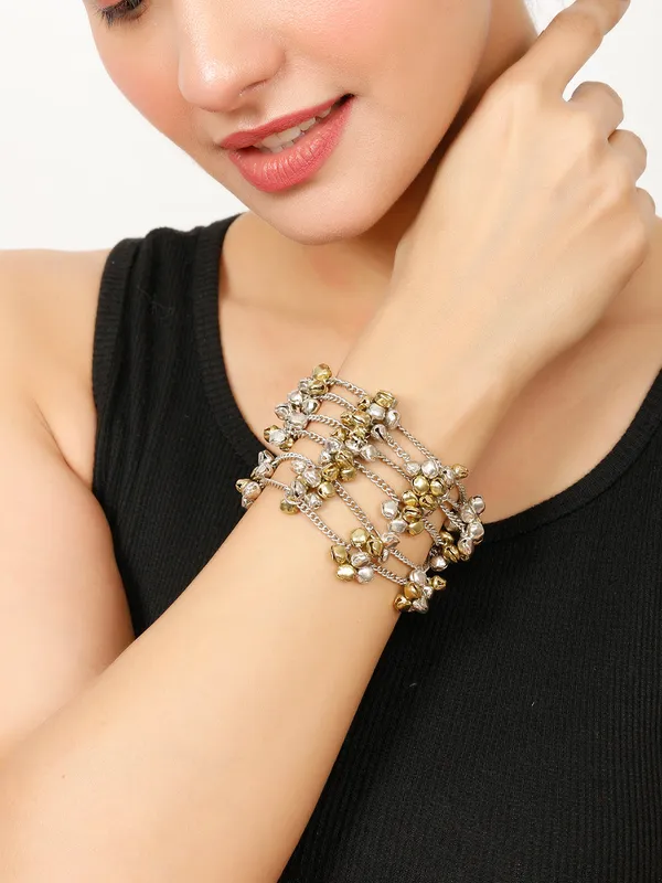 Oxidised_Dual_Tone_Multi-Layered_Chain_Bracelet_With_Ghungroo