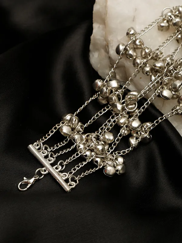 Oxidised_Silver-Plated_Multi-Layered_Chain_Bracelet_With_Ghungroo