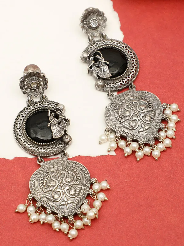 Oxidised_Silver-Plated_Silver_Black_Chandbali_Earrings