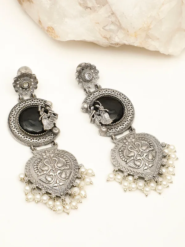 Oxidised_Silver-Plated_Silver_Black_Chandbali_Earrings
