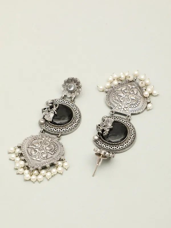 Oxidised_Silver-Plated_Silver_Black_Chandbali_Earrings
