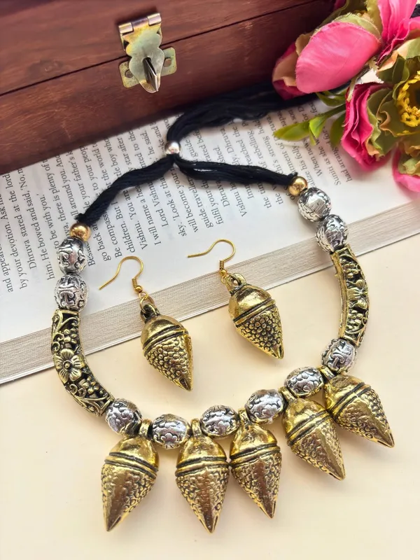 Oxidised_Statement_Choker_Jewellery_Set
