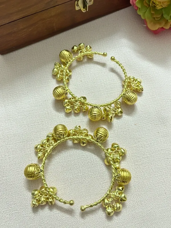Set_Of_2_18K_Gold_Toned_Adjustable_Ghungroo_Traditional_Bangles