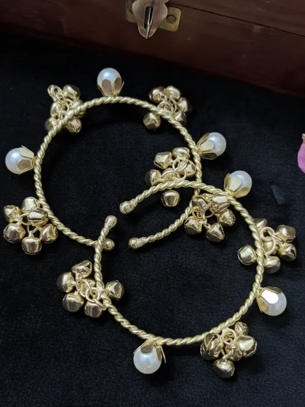 Set_Of_2_18K_Gold_Toned_Pearl_Adjustable_Ghungroo_Traditional_Bangles