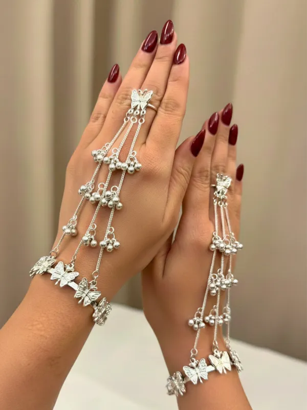 Silver-Plated_Butterfly_Ring_Bracelet_With_Hathphool