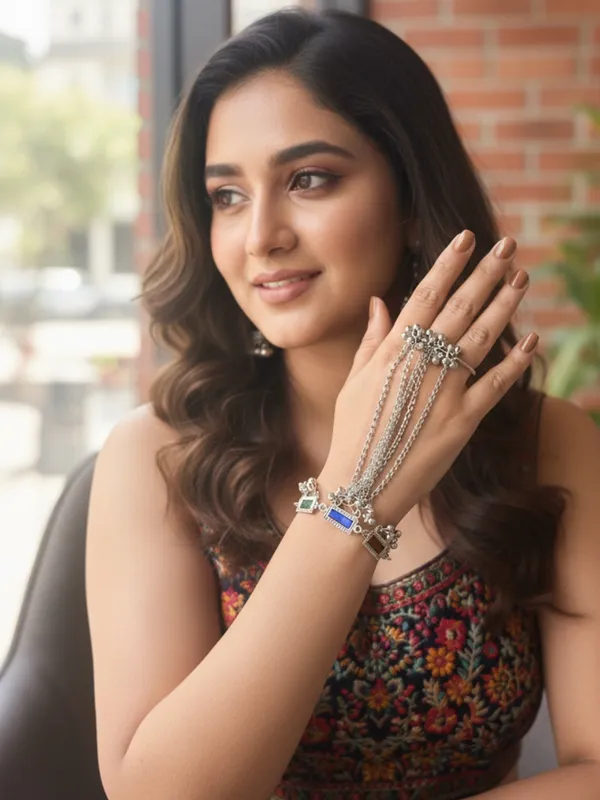 Silver-Plated_Ring_Bracelet_With_Hathphool