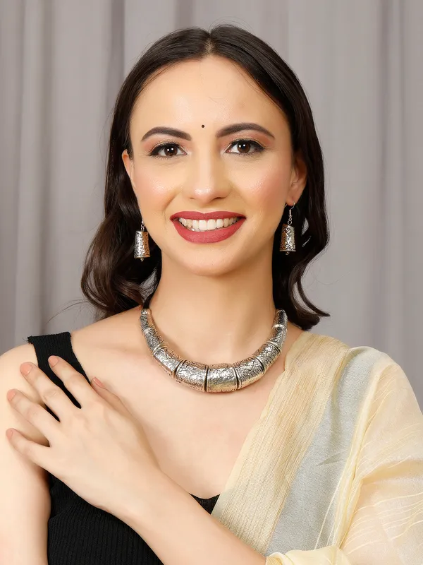 Silver_Tribal_Choker_Necklace_Jewellery_Set_For_Women
