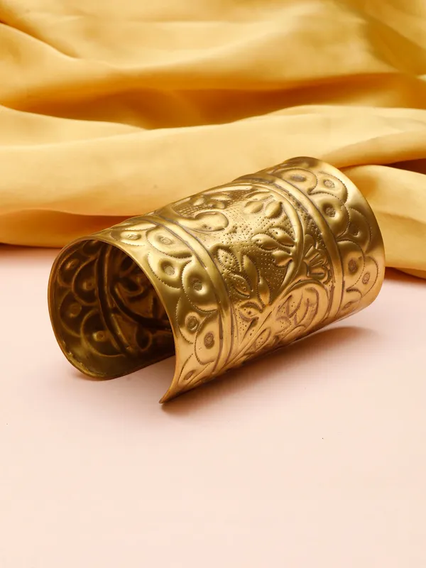 Women_Gold-Plated_Oxidised_Cuff_Bracelet/Handcuff