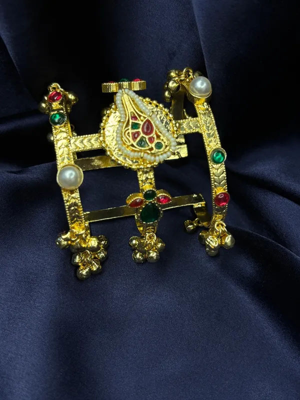 Women_Gold-Plated_Kundan_&_Pearl_Embellished_Adjustable_Bangle_Bracelet