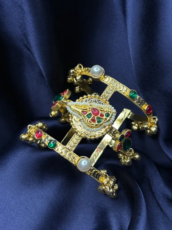 Women_Gold-Plated_Kundan_&_Pearl_Embellished_Adjustable_Bangle_Bracelet
