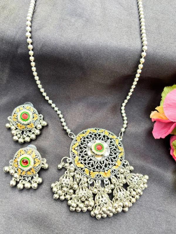 Women_Oxidised_Silver-Plated_Circular_Filigree_Pendant_Necklace_Set