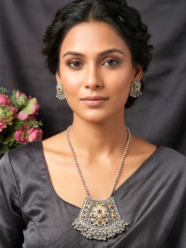 Women_Oxidised_Silver-Plated_Floral_Pendant_Necklace_Set