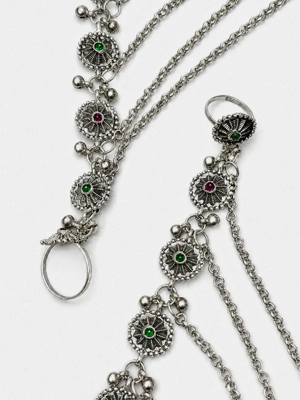 Women_Oxidised_Silver-Plated_Pink_Kundan_Stone-Studded_Layered_Chain_Anklet_With_Toe_Ring